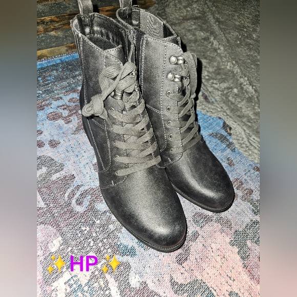 FRYE AND CO. Shoes - NWT Frye and Co. Penny Boots